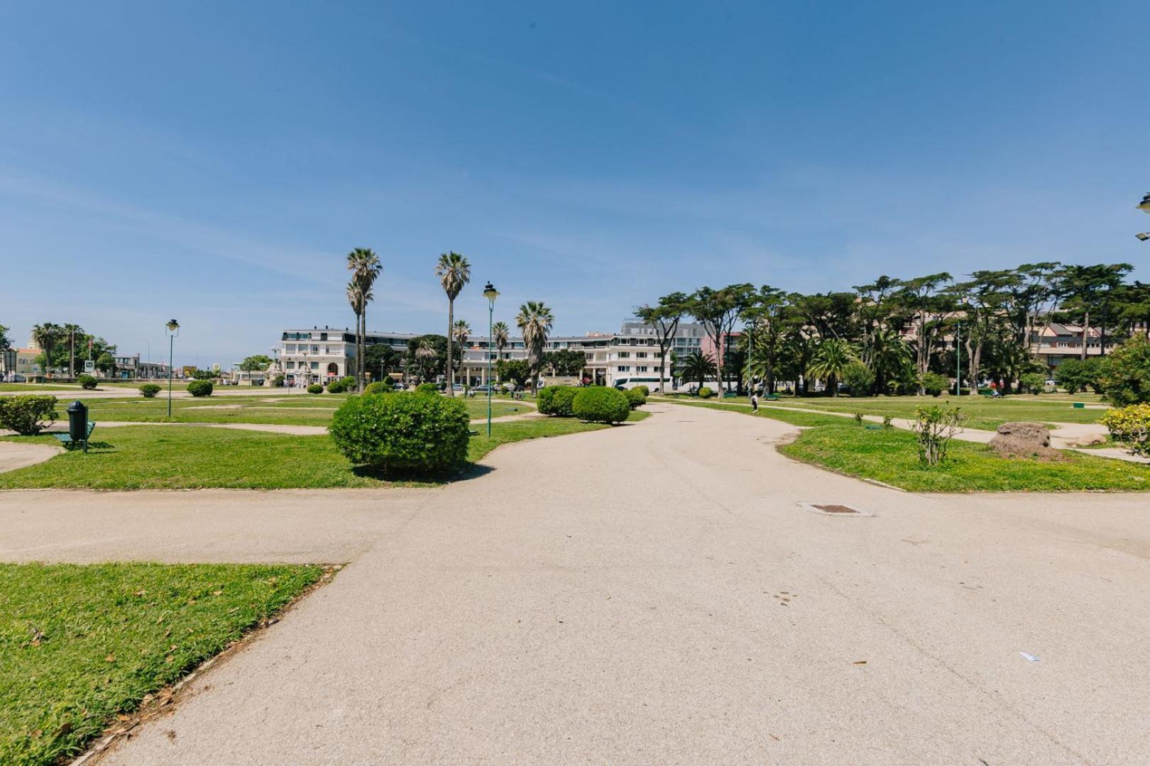Rent4Rest Estoril Beachfront Apartments Zewnętrze zdjęcie